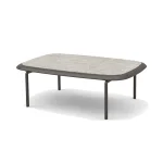 05_delta_Coffee_Table.png